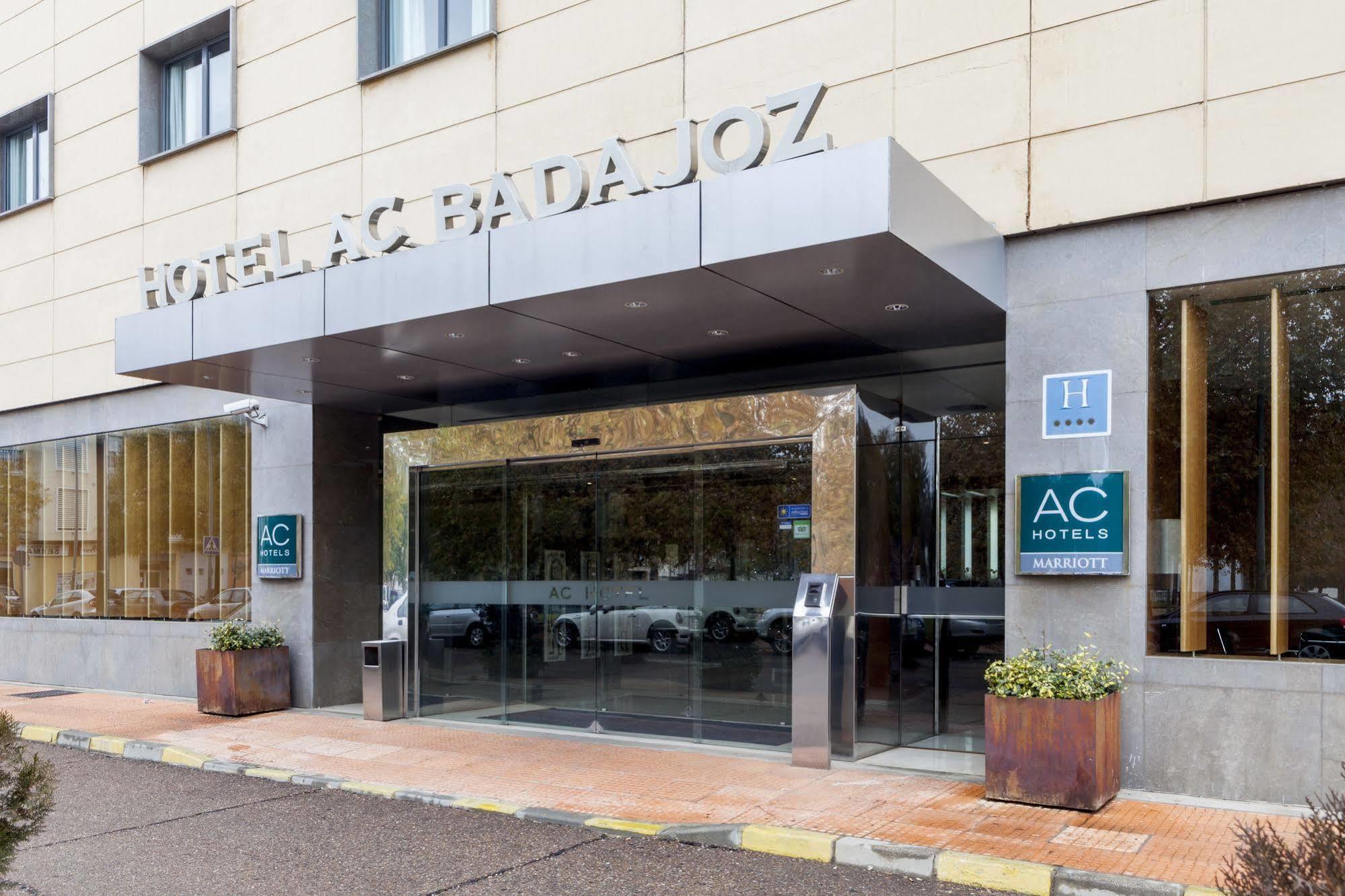 Ac Hotel Badajoz By Marriott Экстерьер фото